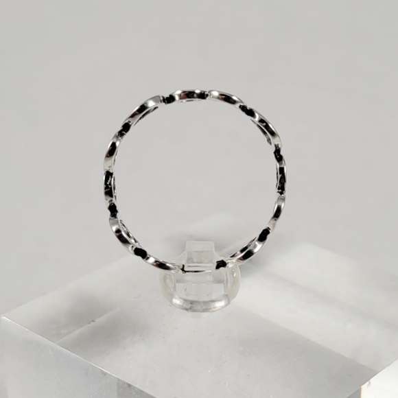 Sterling Silver Circle Band - Picture 6 of 12